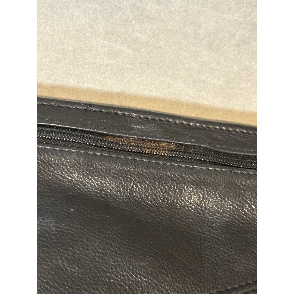 Shveta Black Pebbled Leather Sling Bag Crossbody Teardrop Backpack Gold Hardware - Picture 9 of 10